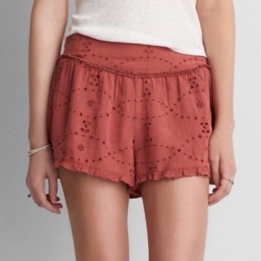 American Eagle Eyelet Ruffled Boho Shorts Small